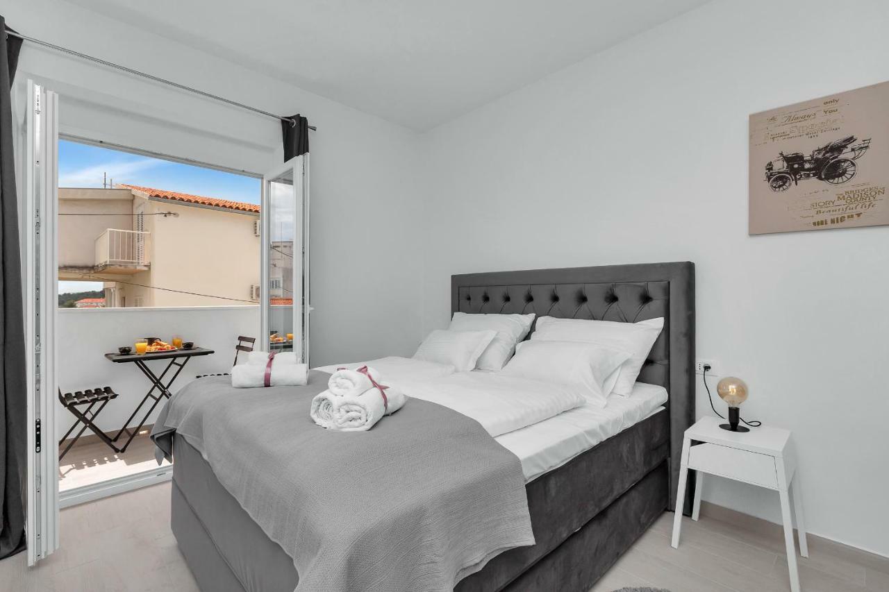 Apartments Morpheus Makarska Exterior foto