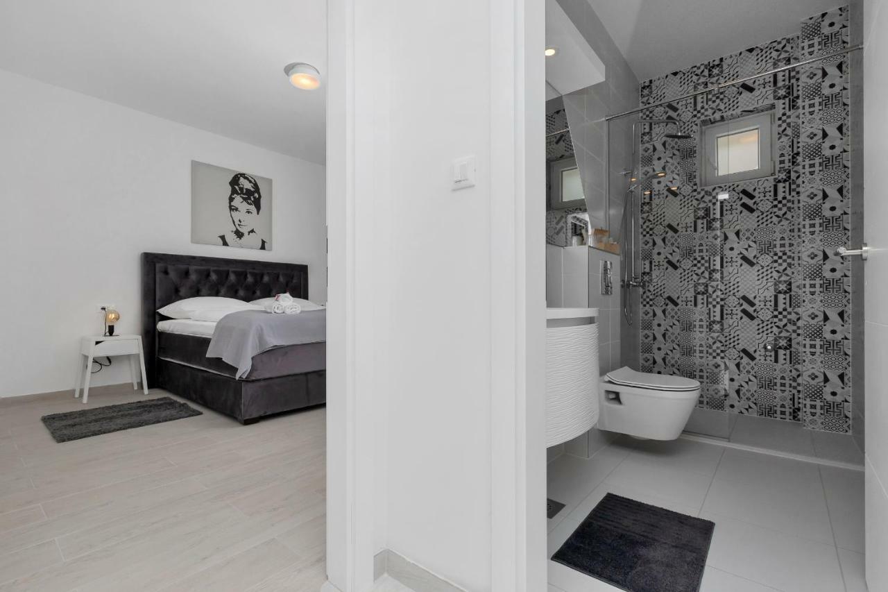 Apartments Morpheus Makarska Exterior foto