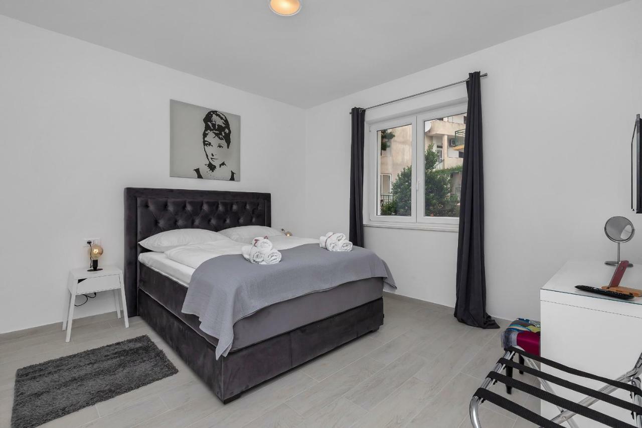 Apartments Morpheus Makarska Exterior foto