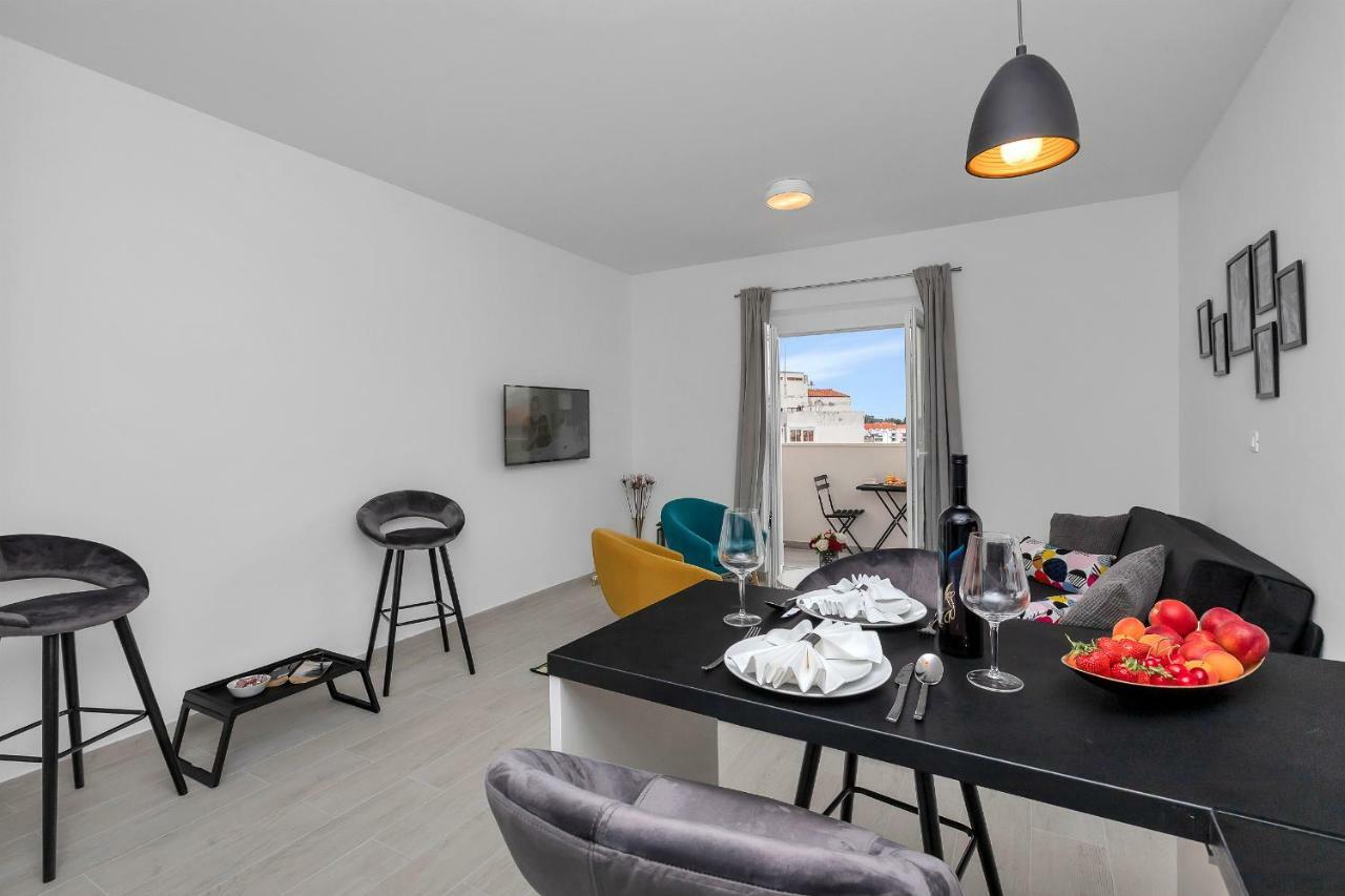 Apartments Morpheus Makarska Exterior foto